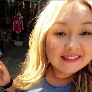 Meet your Posher, Cynthia